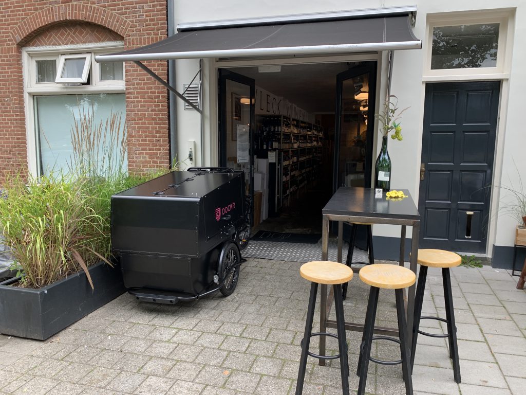 DOCKR Cargo Cycling Centurion bij Vleck Wijnen Utrecht