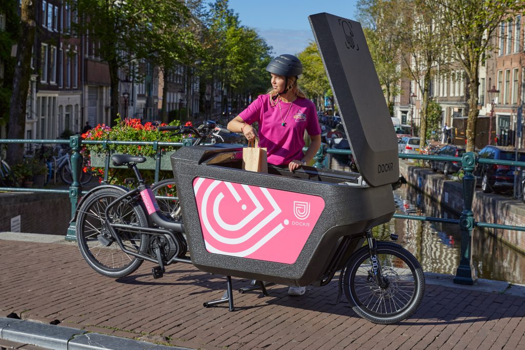 DOCKR electric cargo bike Urban Arrow L